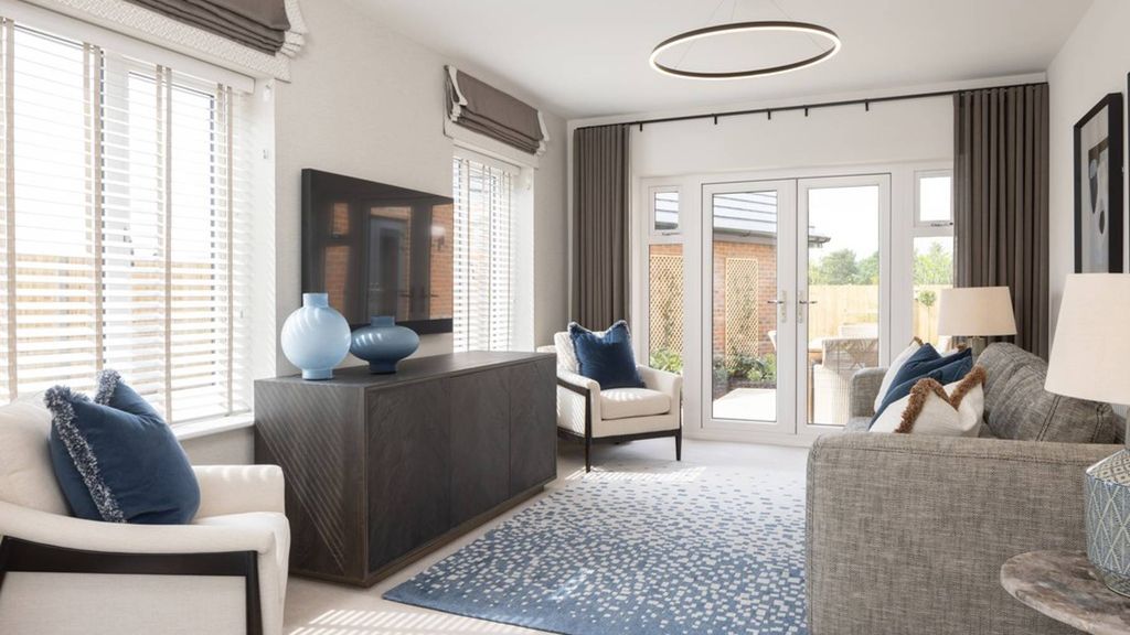 Property photo 3 of 13