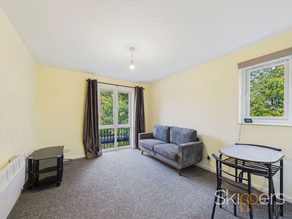 Property photo 3 of 8
