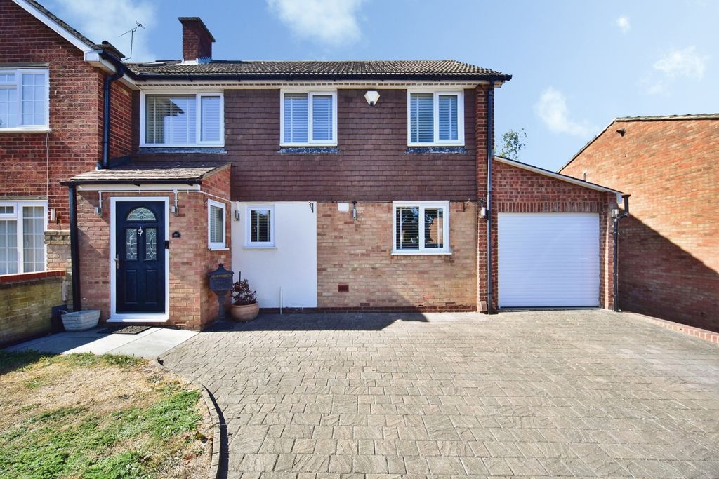 Property photo 1 of 19 Pbox-Img.Jpg