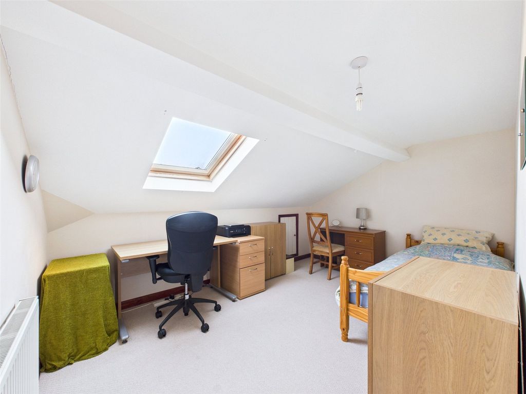 Additional image 12 of 5 bed detached house for saleTaw Vale Avenue, North Tawton, Devon EX20
