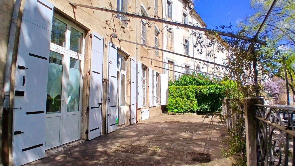 Property photo 3 of 31