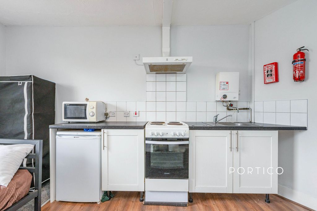 Property photo 3 of 7 13