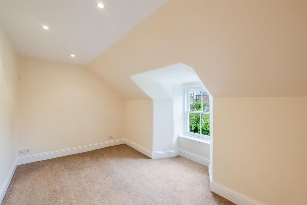 Additional image 25 of 4 bed link detached house for sale6 Albert Place, Stirling FK8