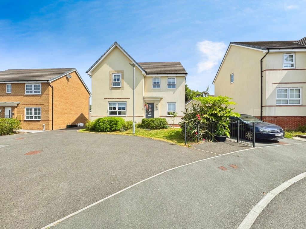 Property photo 2 of 36 4201394