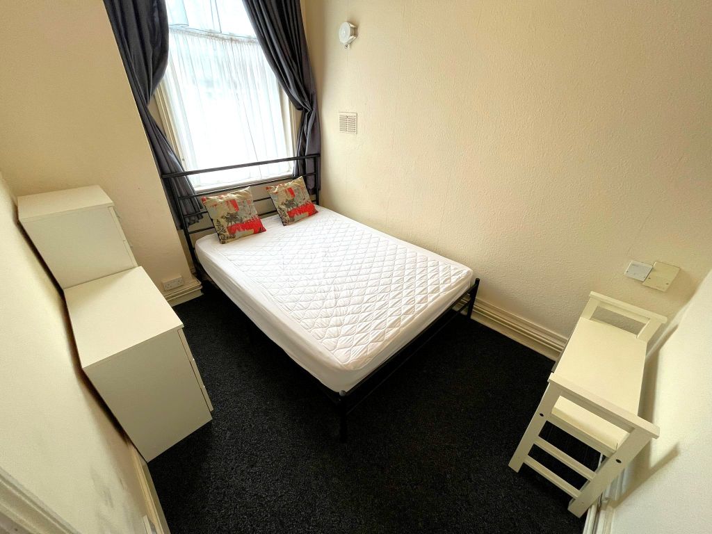 Property photo 3 of 24