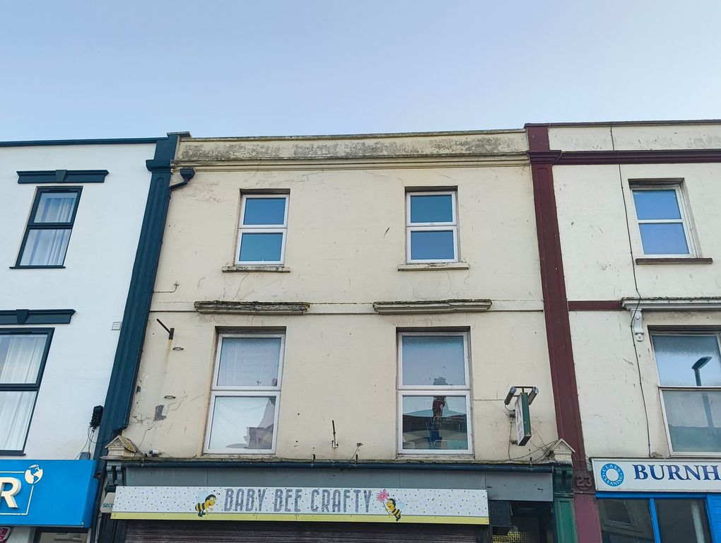 Property photo 1 of 5 Frontage