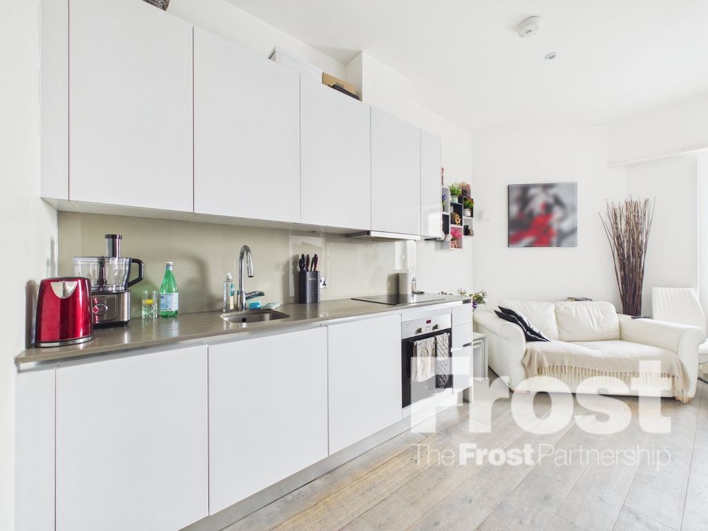 Property photo 2 of 7 Picture No. 13