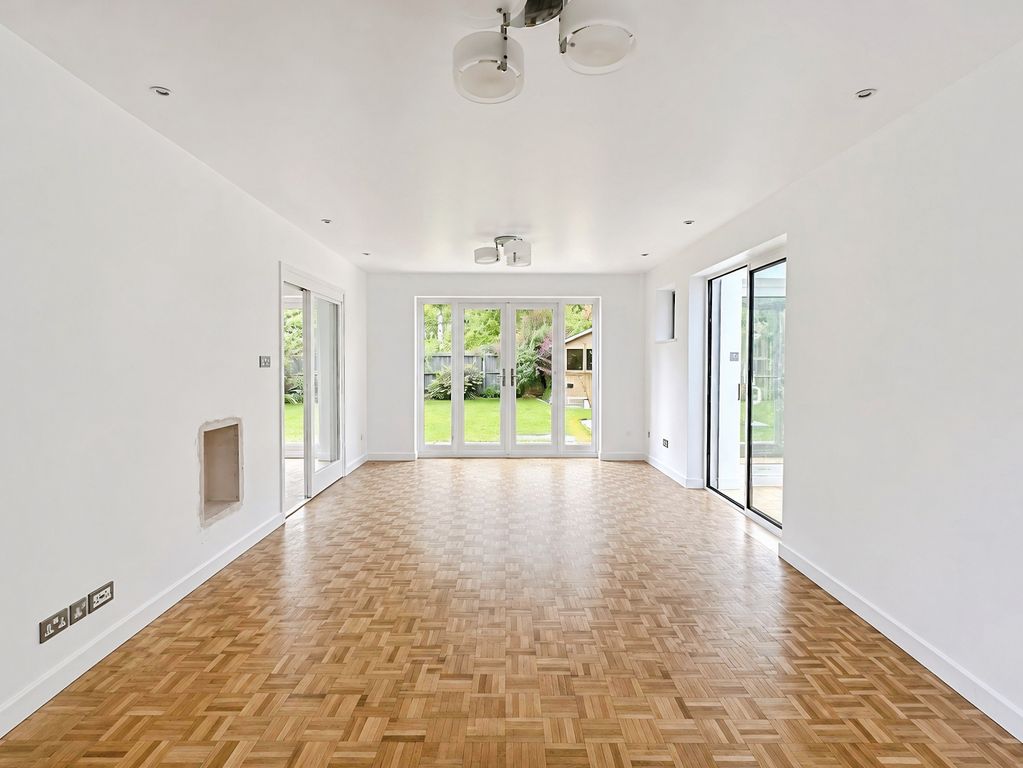 Property photo 3 of 8