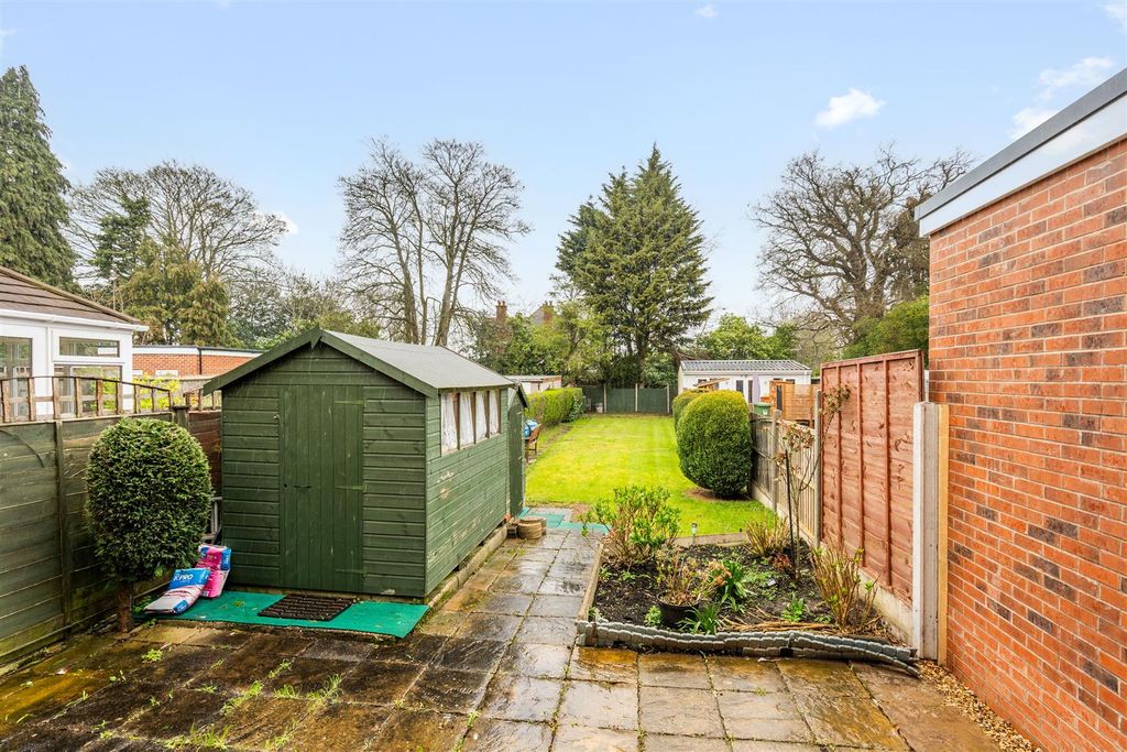 Property photo 2 of 12 17 Redlands Road_12.Jpg