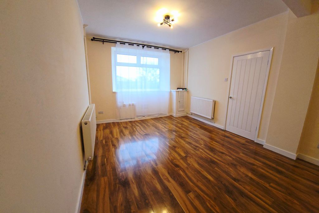 Property photo 3 of 13 Balcony