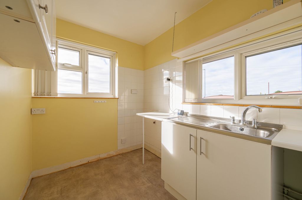 Property photo 2 of 8 Dsc_2525-Hdr