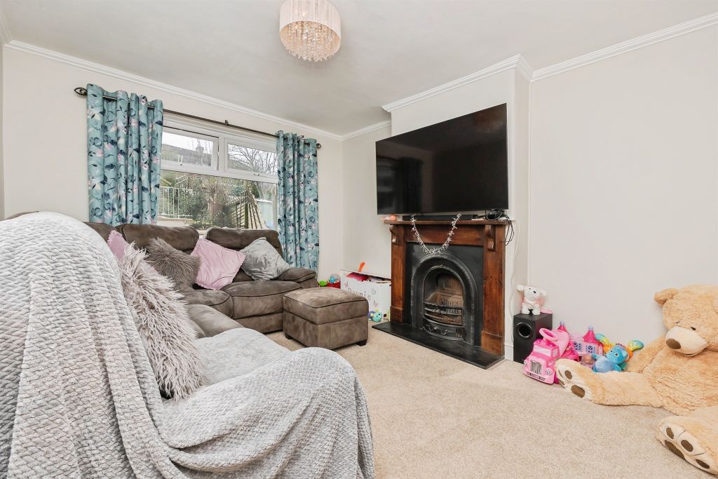 Property photo 2 of 16