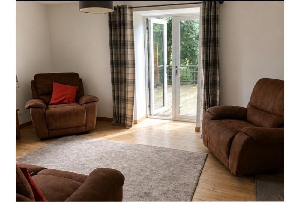 Property photo 2 of 28