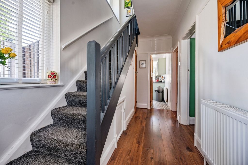 Property photo 2 of 18 Pbox-Img.Jpg