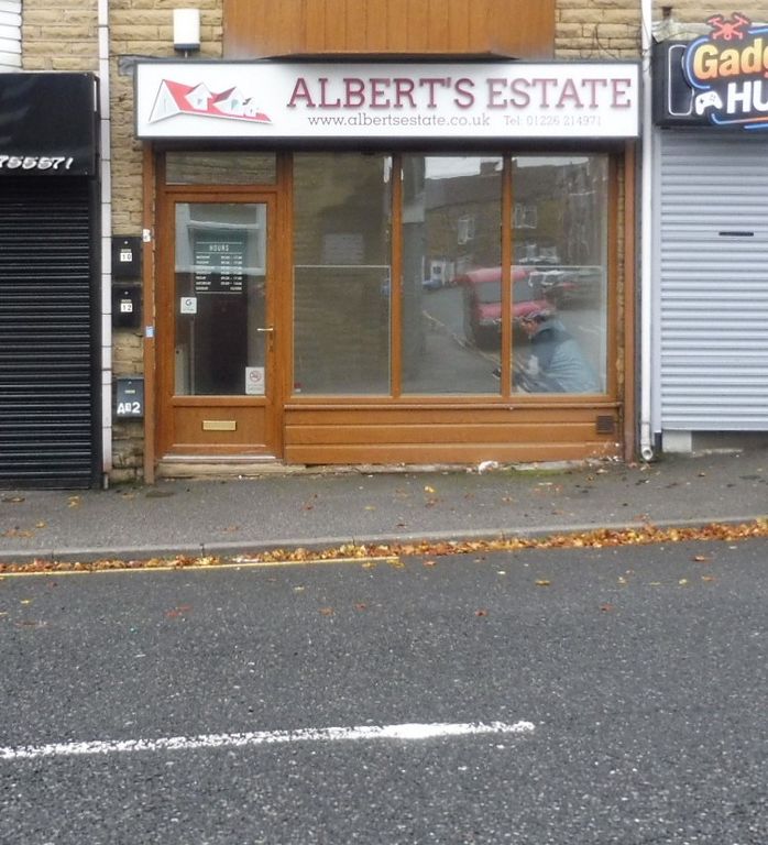 Property photo 1 of 14 Shop Front