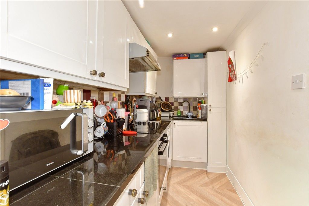 Property photo 3 of 4 Kitchen