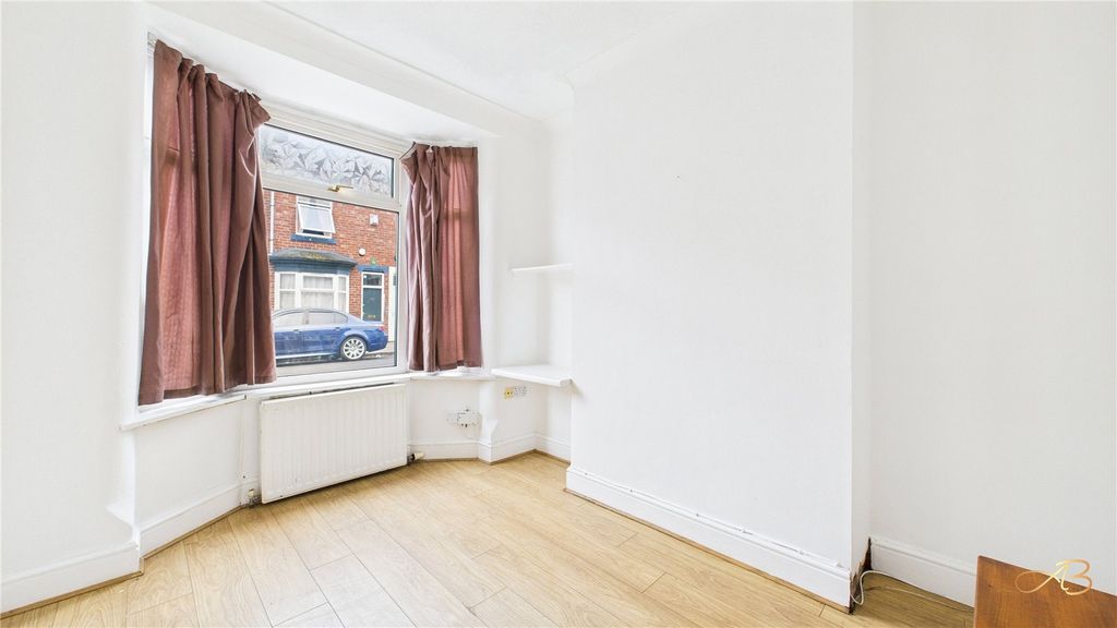 Property photo 3 of 12 Picture No. 04
