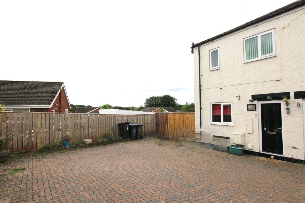 Property photo 1 of 9 Picture No. 12