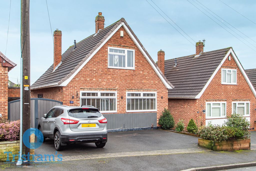 Property photo 1 of 26