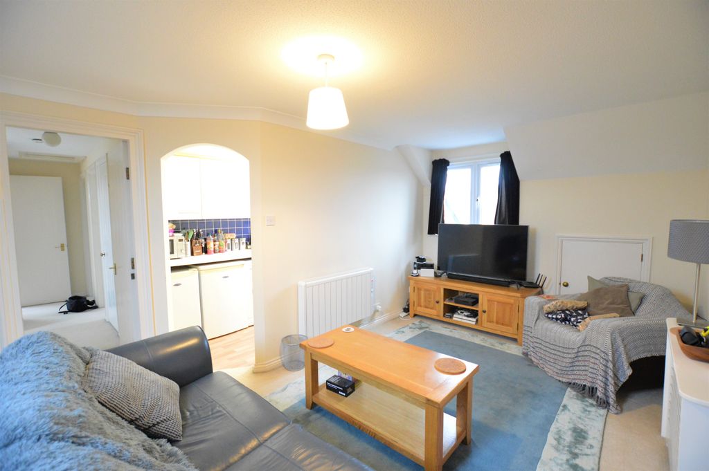 Property photo 2 of 6