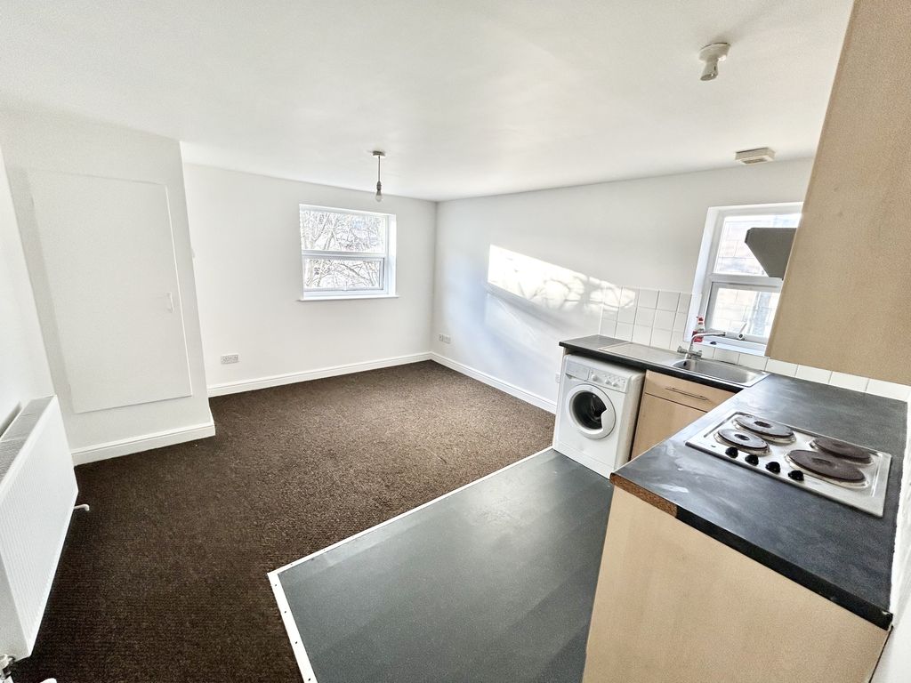 Property photo 2 of 5 Kitchen