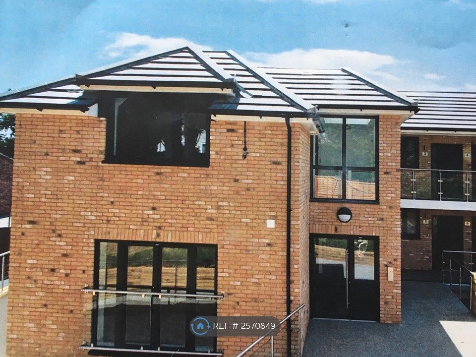 Property photo 1 of 8 Entrance