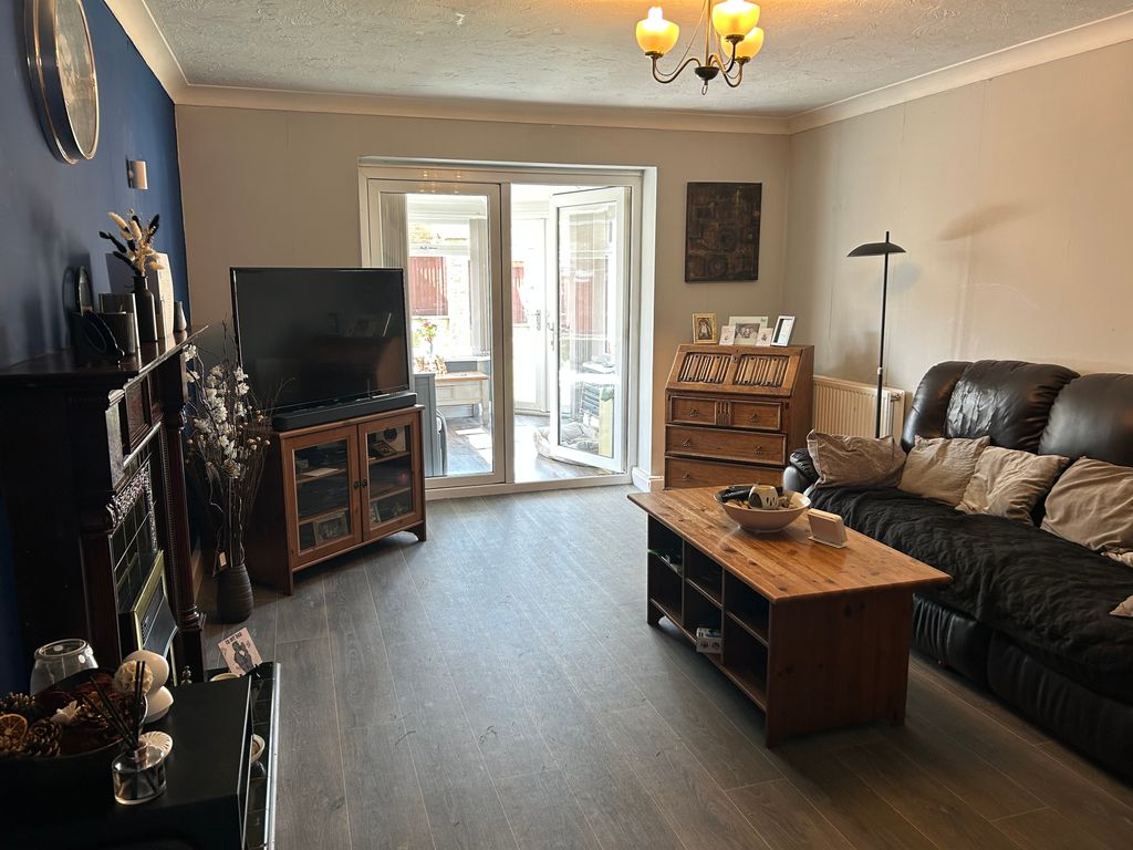 Property photo 1 of 18 Img_9100