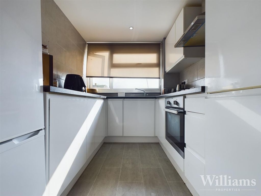 Property photo 1 of 12 Cam02962G0-Pr0190-Still002.Jpg