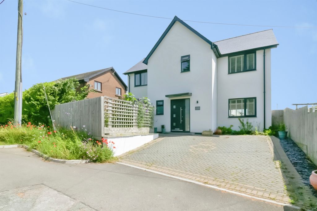 Property photo 1 of 21