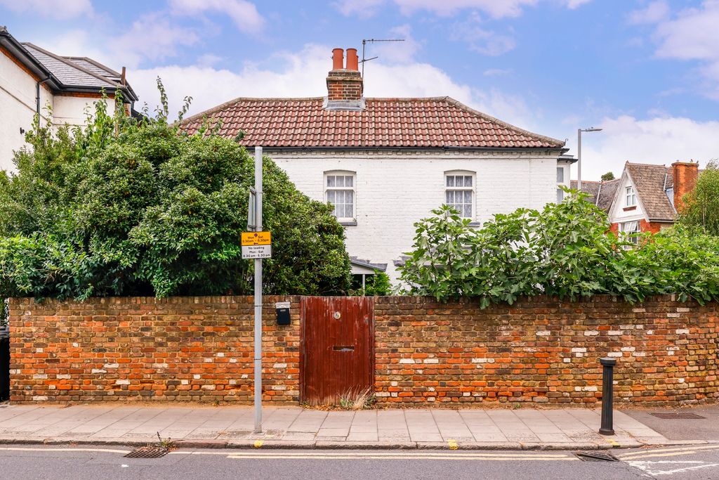 Property photo 3 of 20