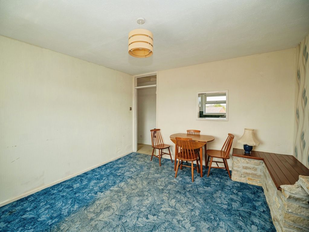 Property photo 2 of 10 Pbox-Img.Jpg