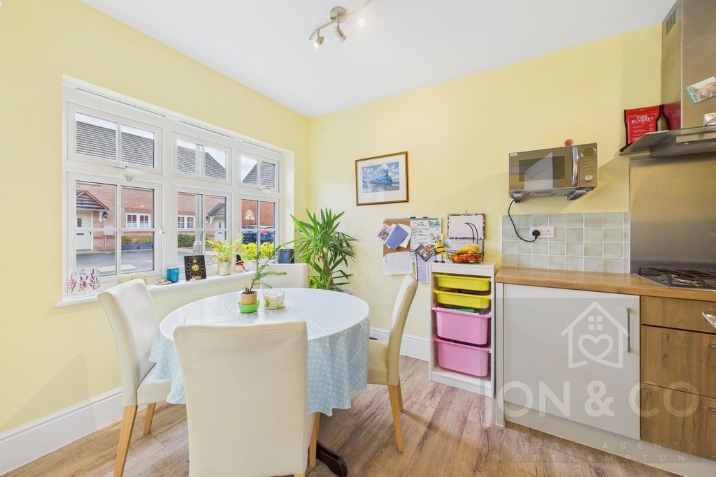 Property photo 3 of 16