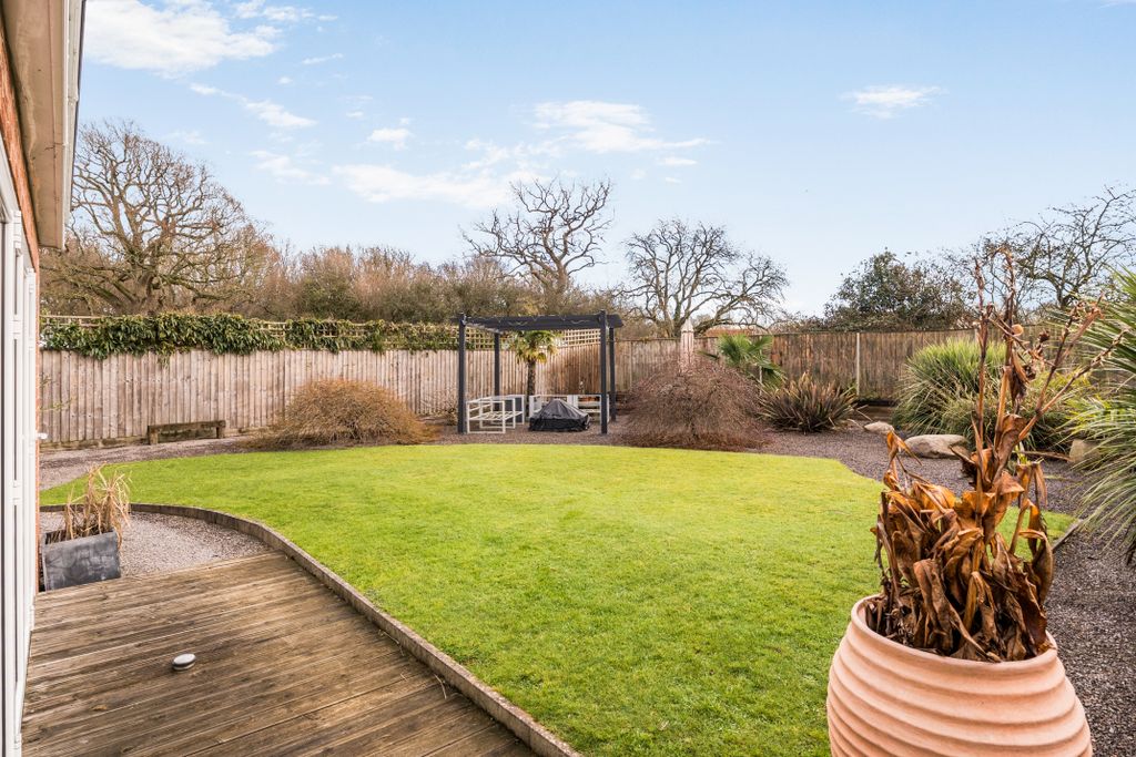 Property photo 3 of 22 1397385569679F395d852