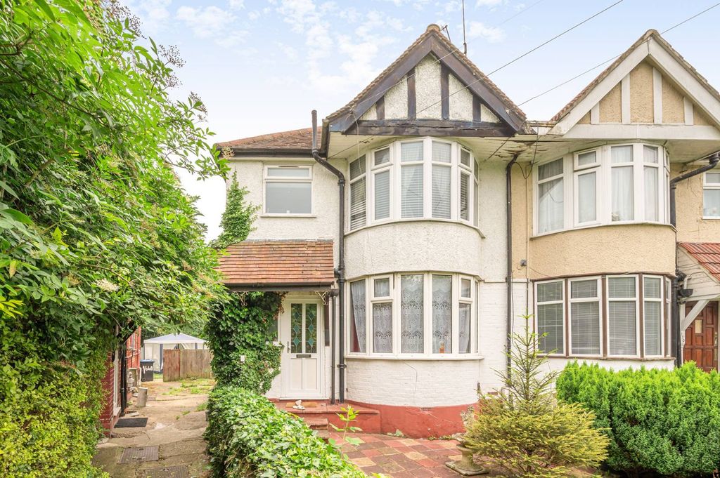 Property photo 2 of 14