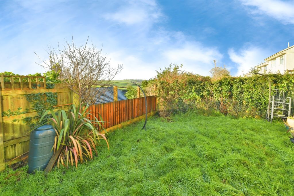 Property photo 3 of 23