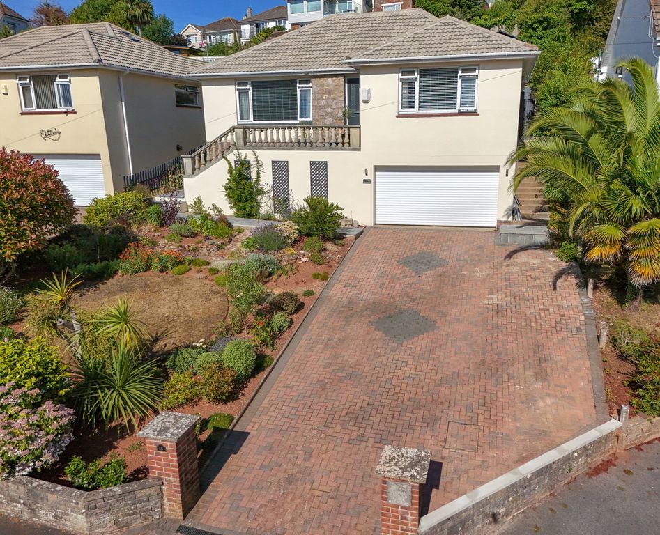 Property photo 1 of 26