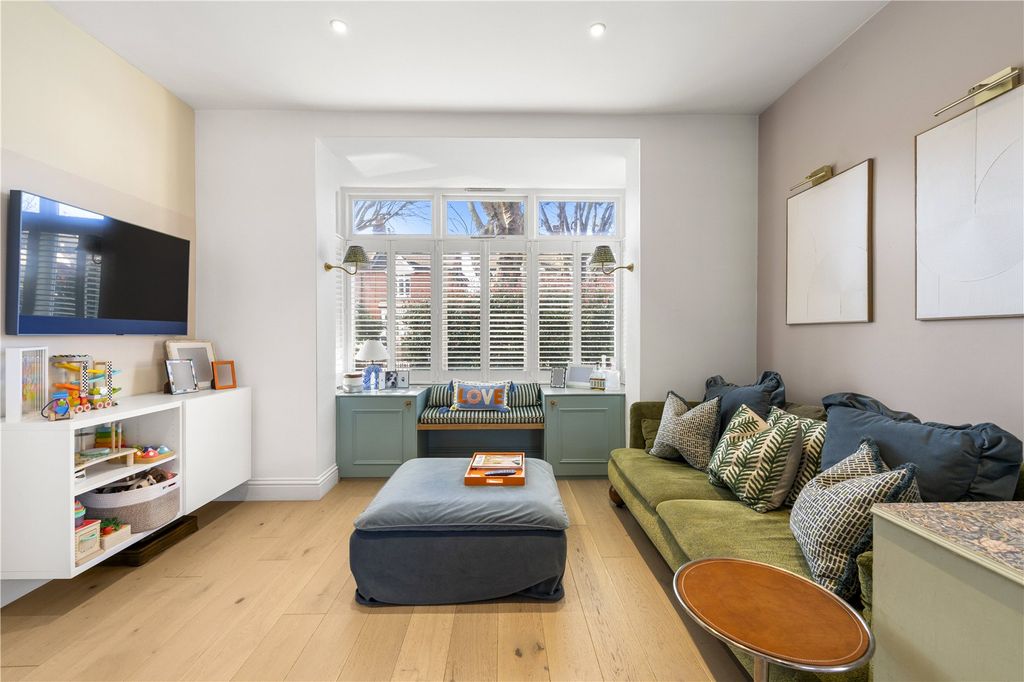 Property photo 2 of 9 Picture No. 25