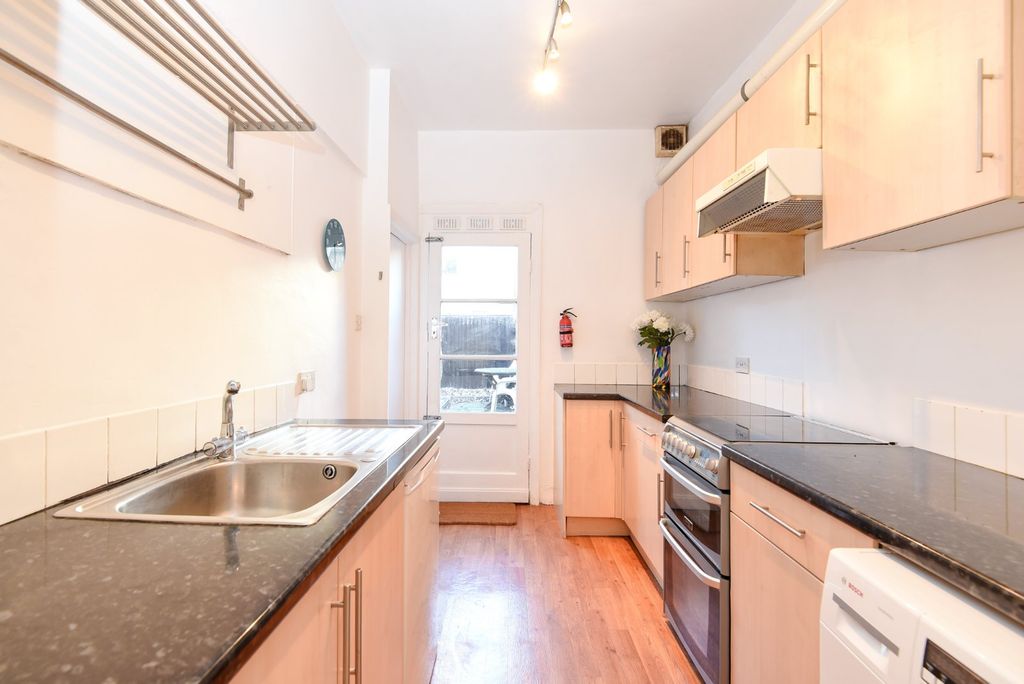 Property photo 2 of 6 Picture No. 05