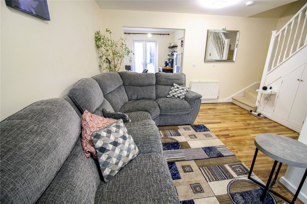 Property photo 2 of 12 Picture No. 02