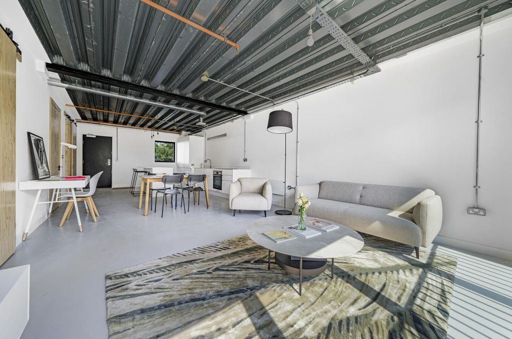 Property photo 1 of 12 994152 (1).Jpg