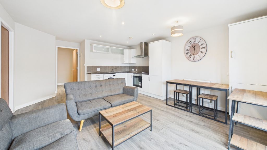 Property photo 1 of 11 1129950