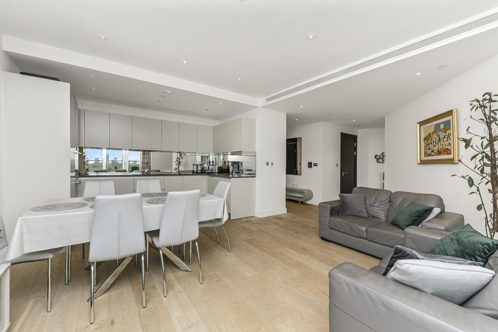 Property photo 2 of 19 Living Room