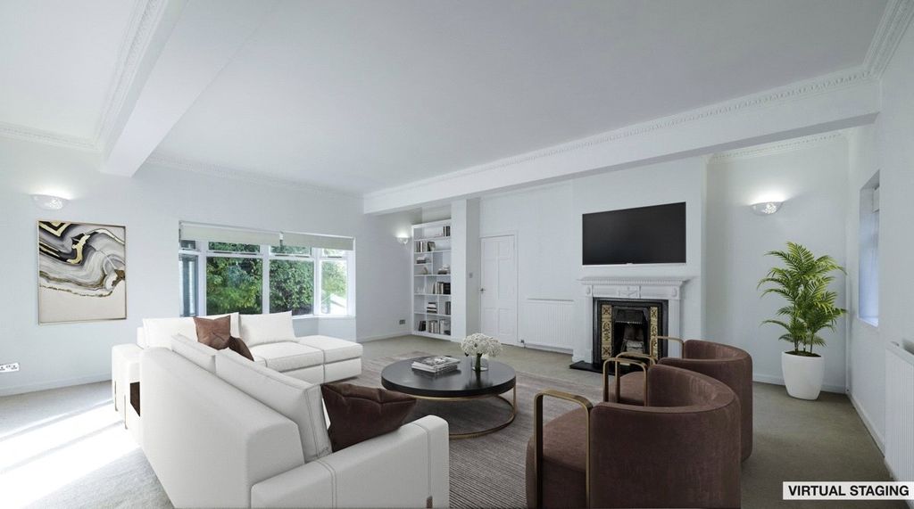 Property photo 3 of 14 Staged: Sitting Room
