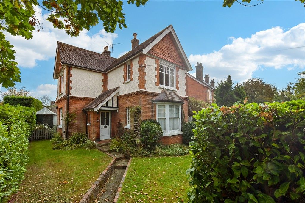 Property photo 1 of 11 External (Brochure)