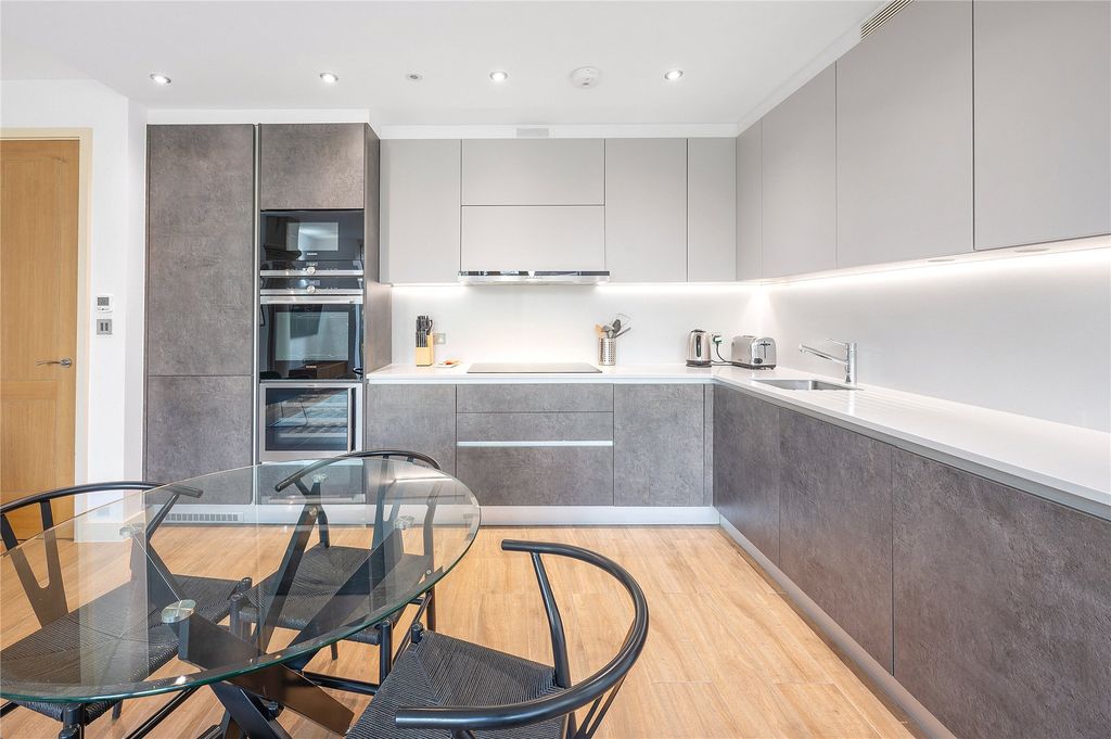 Property photo 3 of 13 Picture No. 05