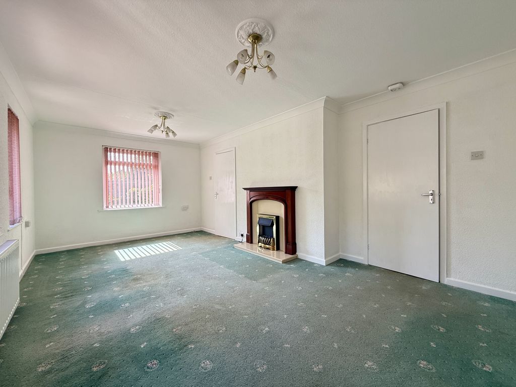 Property photo 3 of 18 Photo 10