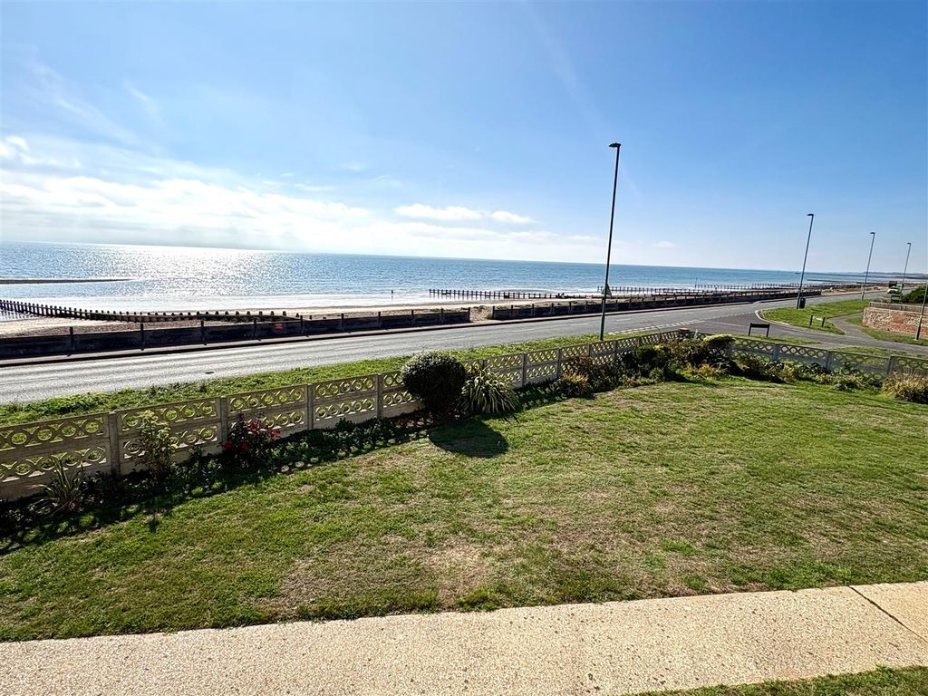 Property photo 2 of 12 10 Ds 3.Jpg