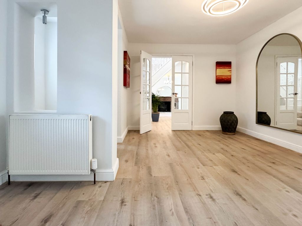 Property photo 3 of 41 S