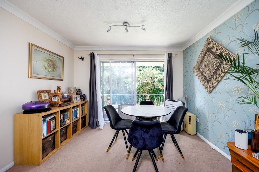Property photo 3 of 14 Dining Room