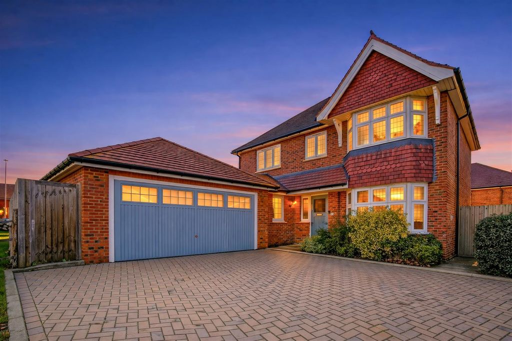 Property photo 1 of 49 6 Laver (5).Jpg